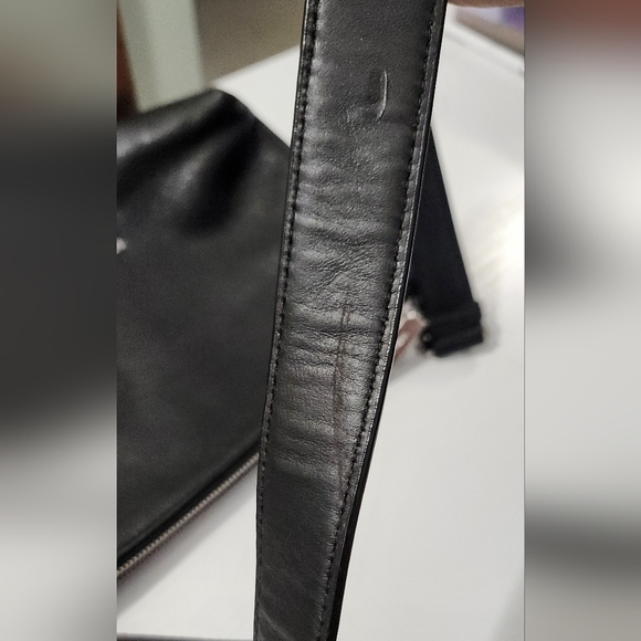 Michael Kors crossbody bag - Picture 9 of 13